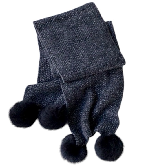 🆕UGG QUATRO POM CASHMERE SCARF - Picture 5 of 9